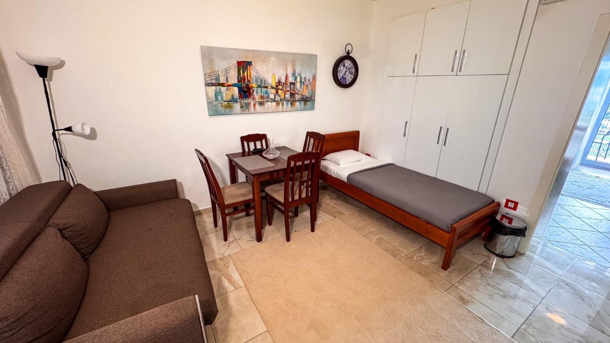Qumi Apartments Tivat Exterior foto