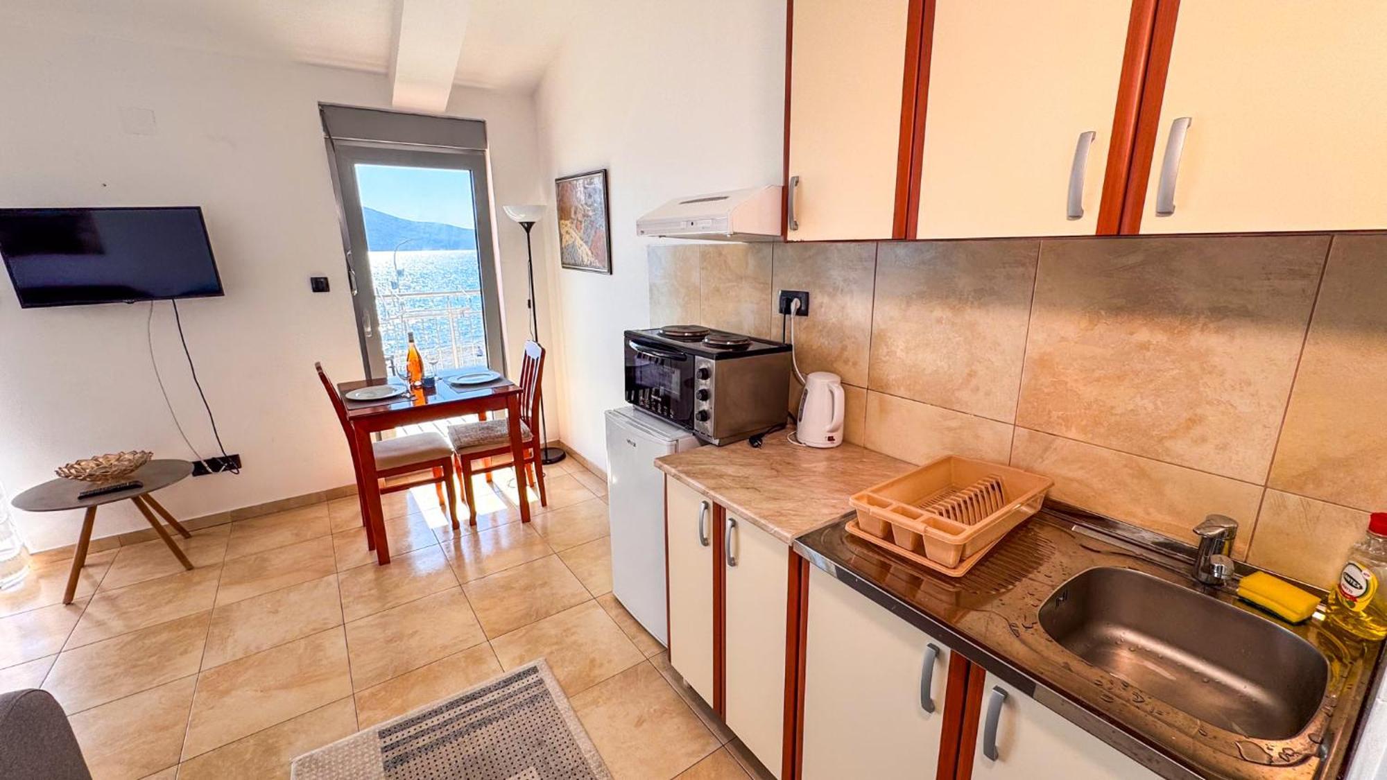 Qumi Apartments Tivat Exterior foto