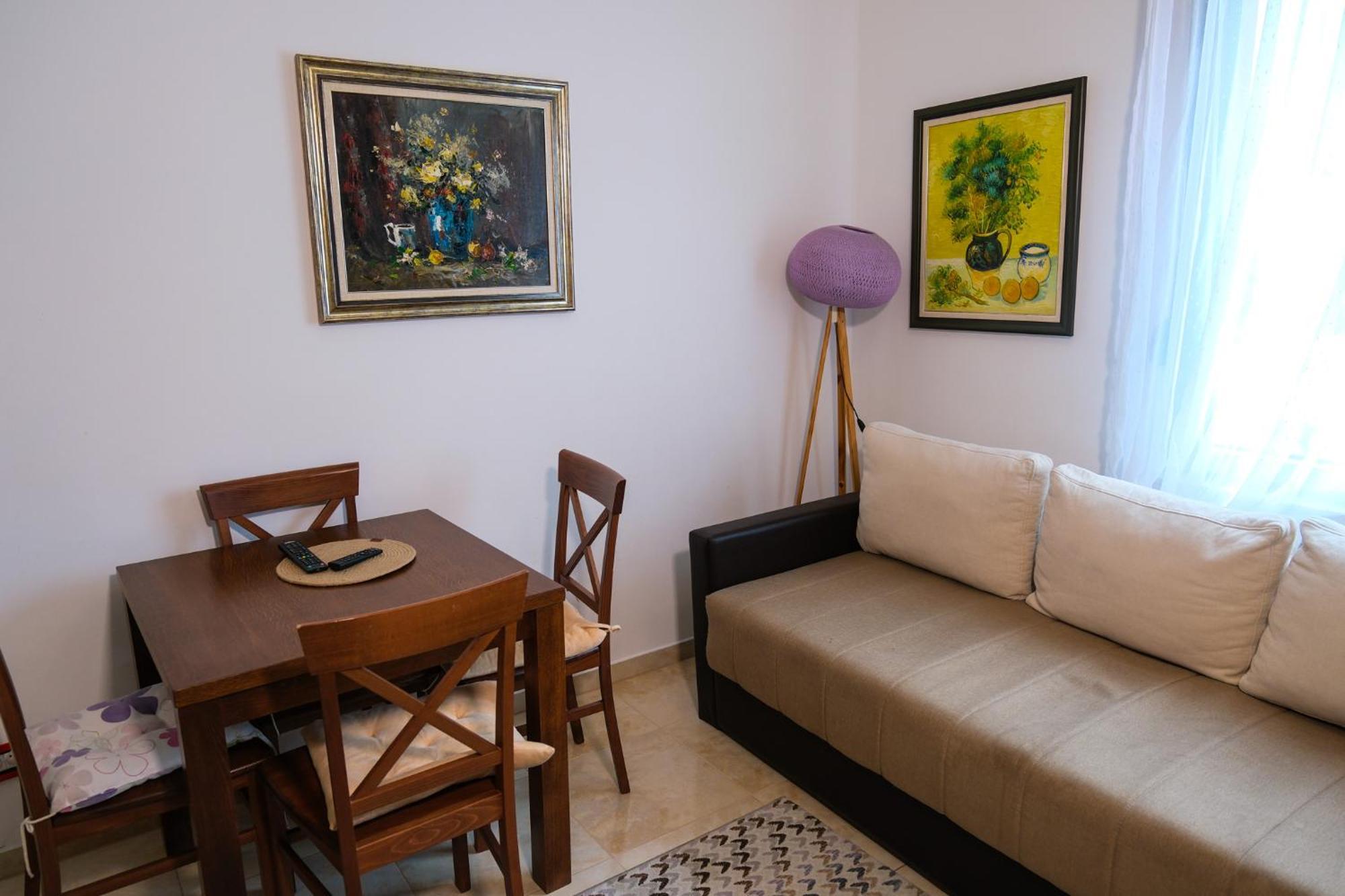 Qumi Apartments Tivat Exterior foto